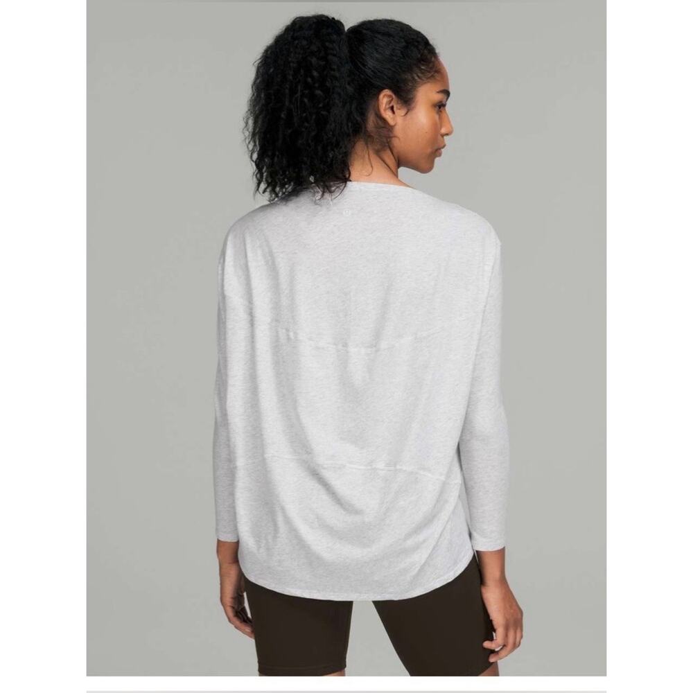 Lululemon Back in Action Long Sleeve Heather Gray Relaxed Fit Top Tshirt Sz 8?